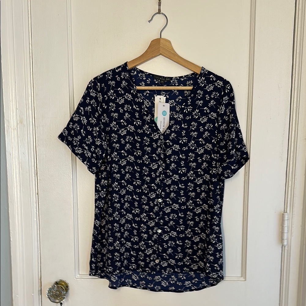 NWT Floral Navy Blue Women's Top